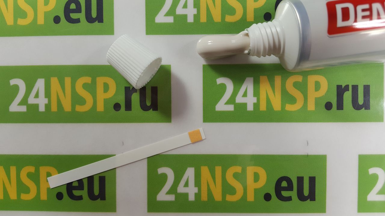 pH-полоска для проведения теста зубной пасты