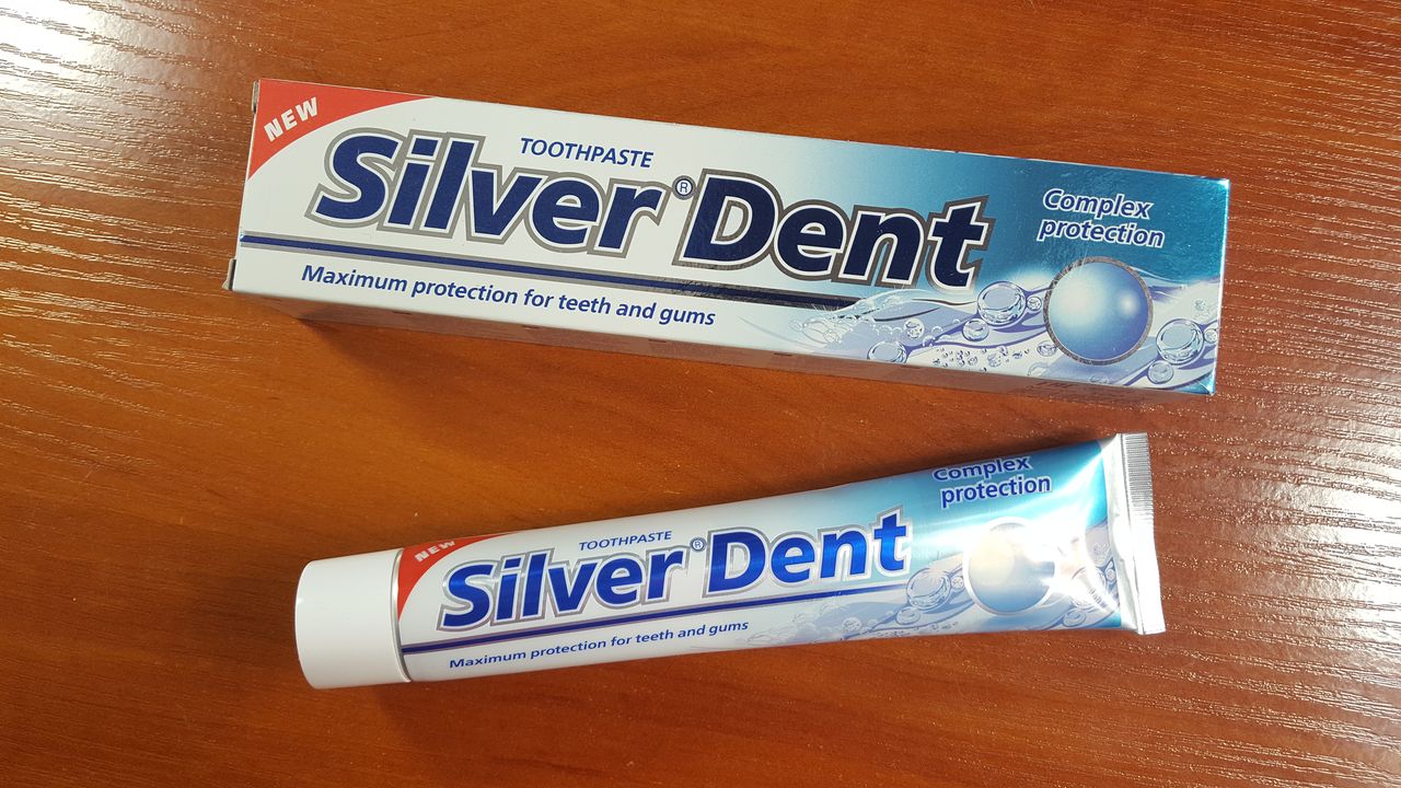 Упаковка и тюбик Зубной пасты Silver Dent Комплексная защита от компании Модум